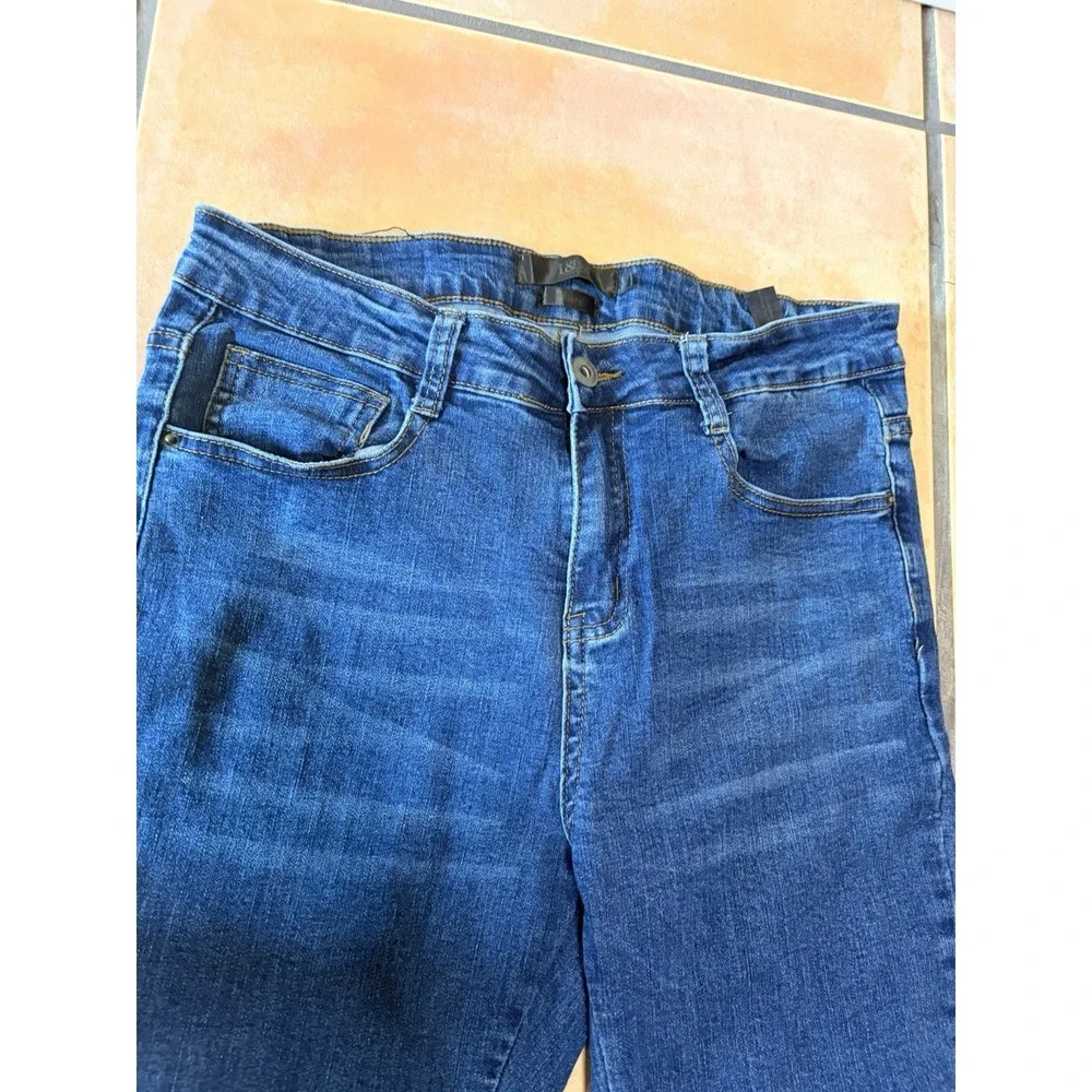 L&B Lucky Blessed Bell Bottom Mid Rise Flare Jeans Stretch Women's Size 10 - Picture 3 of 15